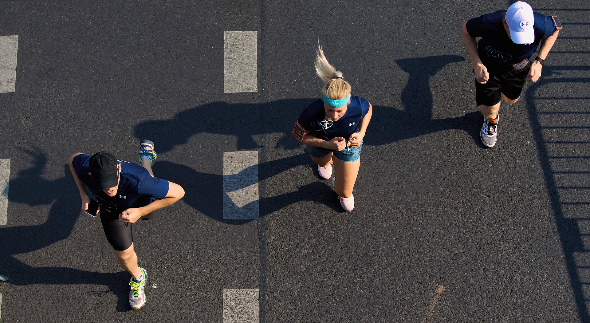 Berlin Road Race:Runners from above © Eberhard Thonfeld SCC EVENTS